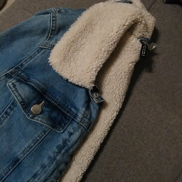Jean jacket with zipper - Picture 2 of 2